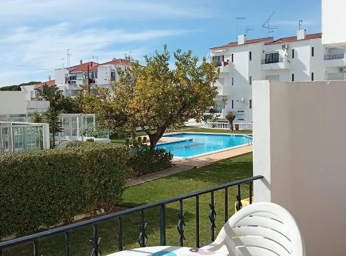 Cozy Apartment Oura Beach