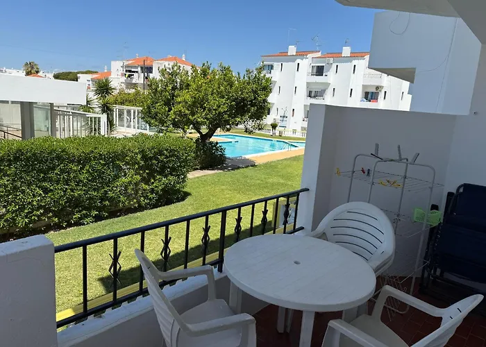Cozy Apartment Oura Beach